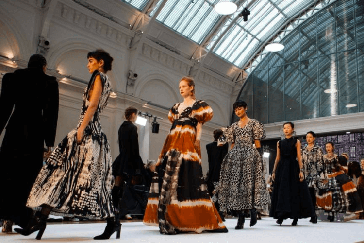 London Fashion Week 40th Bash: Style Gets a Magical Twist!